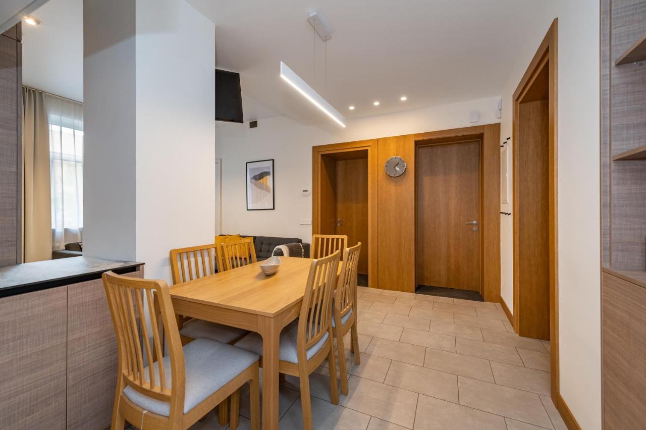 Downtown 4Bd Master Apartment By Hostlovers Kaunas Ngoại thất bức ảnh