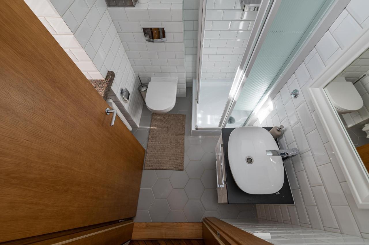 Downtown 4Bd Master Apartment By Hostlovers Kaunas Ngoại thất bức ảnh