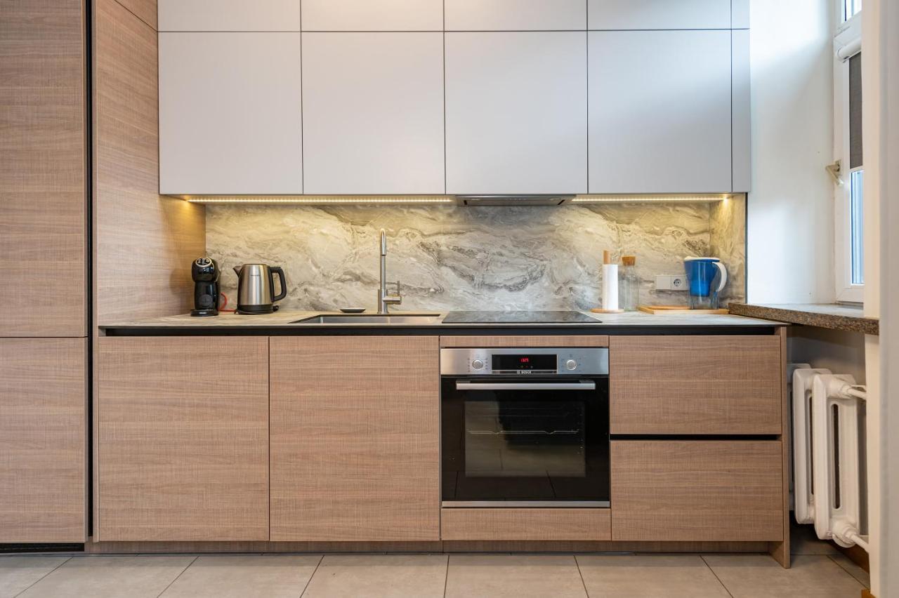 Downtown 4Bd Master Apartment By Hostlovers Kaunas Ngoại thất bức ảnh